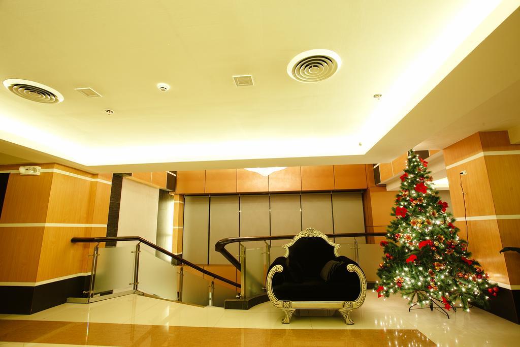 Big 8 Corporate Hotel Tagum Exterior foto